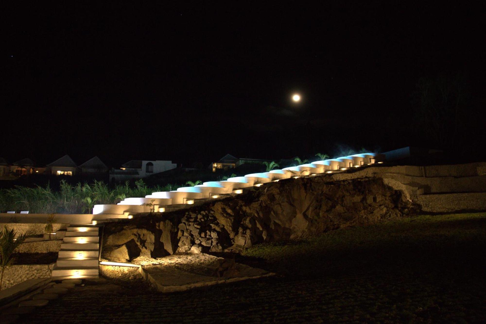 Cinze Villas And Hot Spring Kubupenlokan Ngoại thất bức ảnh